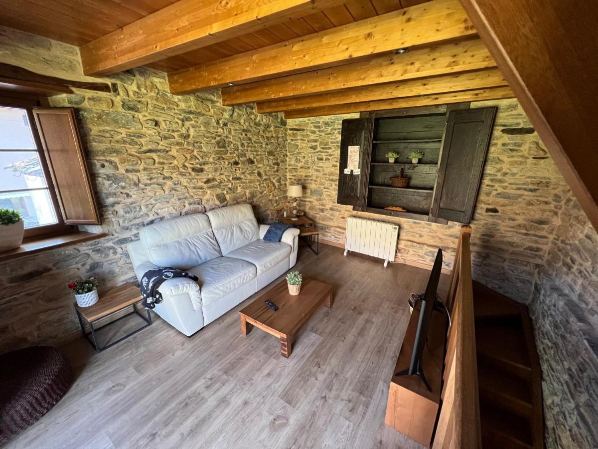 Casa Rural La Torre Recien Rehabilitada. Las Herrerias Luaran gambar